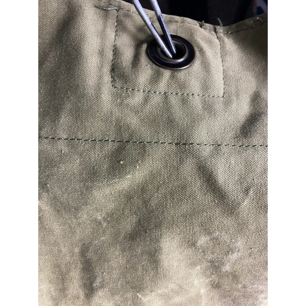 Vintage Olive Green Military Surplus Canvas Duffle Bag Heavy Duty Utility Sack